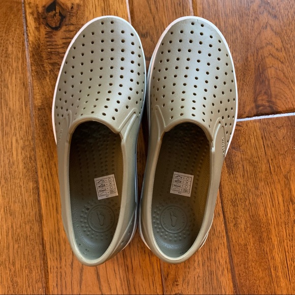 Native | taupe slip on shoes | Sz M6 / W8 - Picture 7 of 14